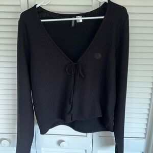 H&M Tie front blouse